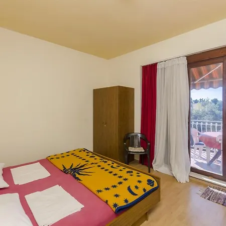 Franciska * Brodarica (Sibenik-Knin)